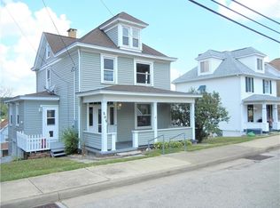 505 N 2nd St, Jeannette, PA 15644