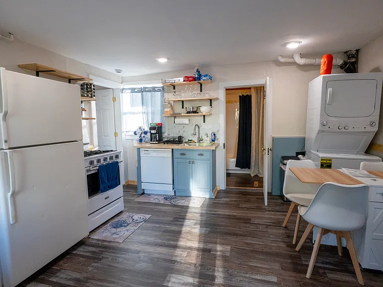 2141 Harrison Ave #1 — Photo 18