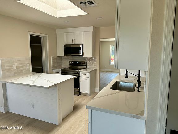 2nd image of 2617 W LAWRENCE Road