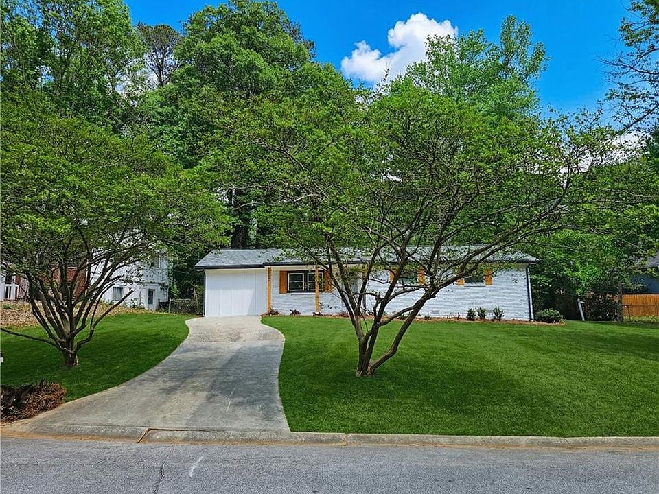 1st image of 2450 Elkhorn Dr
