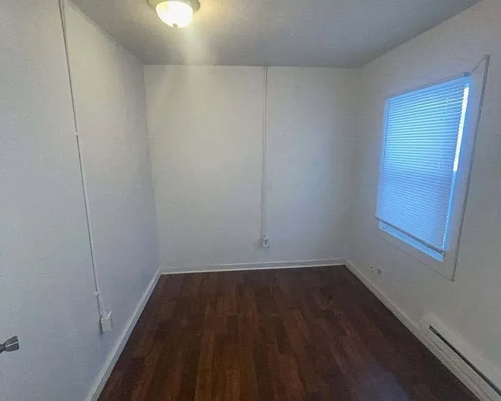 813 Cass St — Photo 2