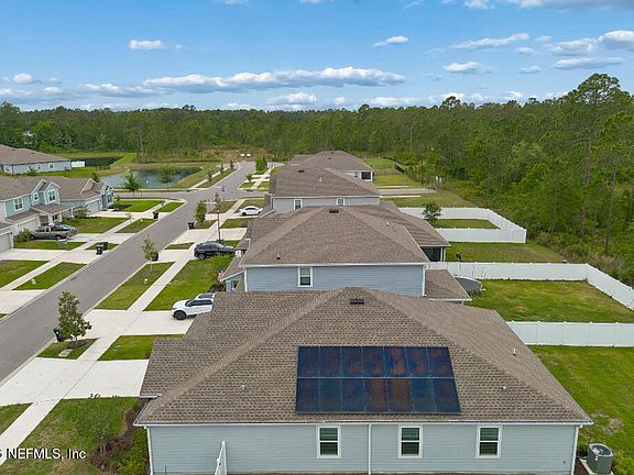 3rd image of 3240 CROCUS Lane