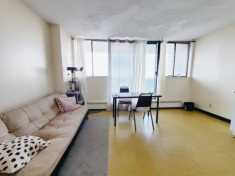 401 Princess St — Photo 10