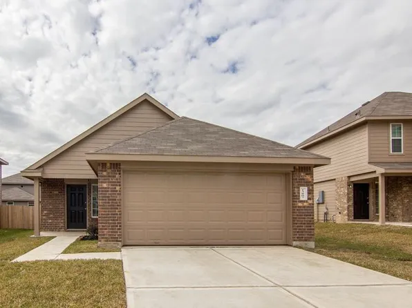 13807 Winding Path Ln, Willis, TX 77378
