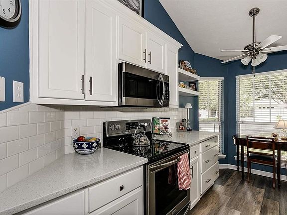 4th image of 1352 Tiger Lake Dr