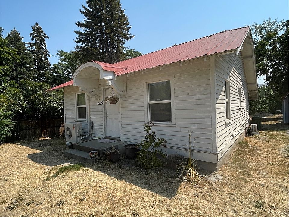 1st image of 746 2nd Avenue N