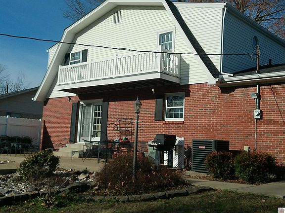 2nd image of 216 Ruoff Dr