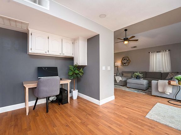 5th image of 41 Glenshire Ln