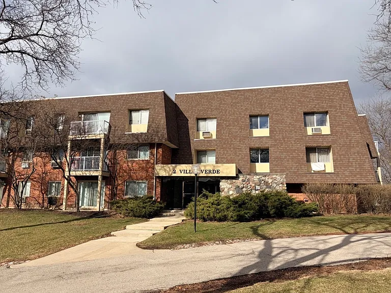 2 Villa Verde Dr #201 — Photo 10