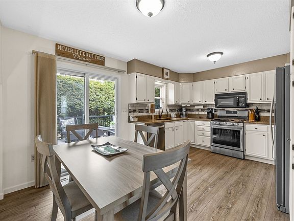 2nd image of 509 Bezdek Dr NW