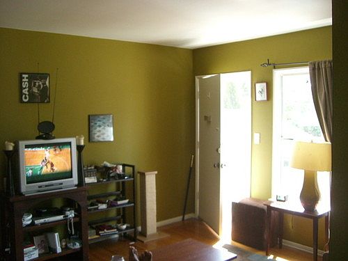 3rd image of 822 1/2 N Formosa Ave #2