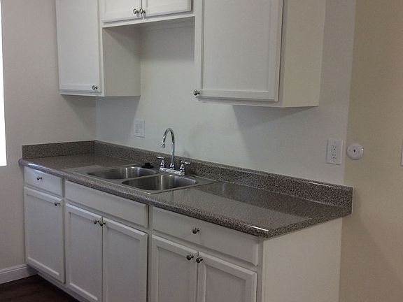 4th image of 8341 Northgate Ave APT 22
