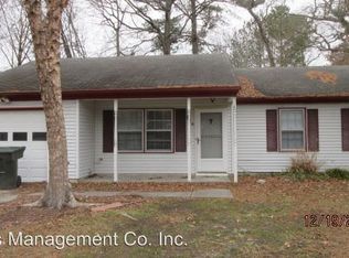 114 Sandy Lake Dr, Hampton, VA 23666