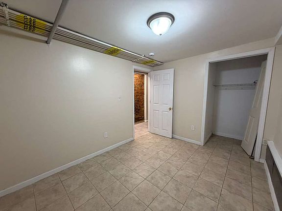 5th image of 2384 Belmont Ave #Basement