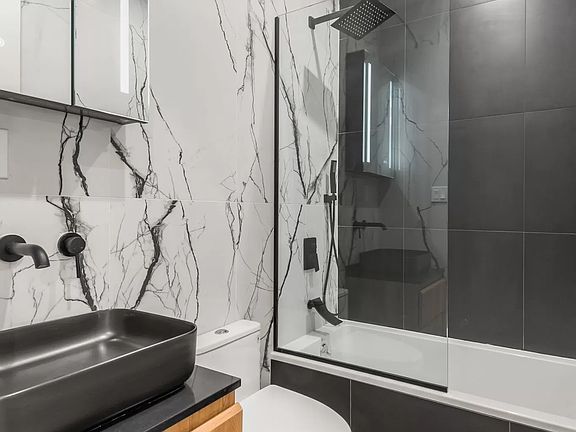 5th image of 1421 Hancock St #1A
