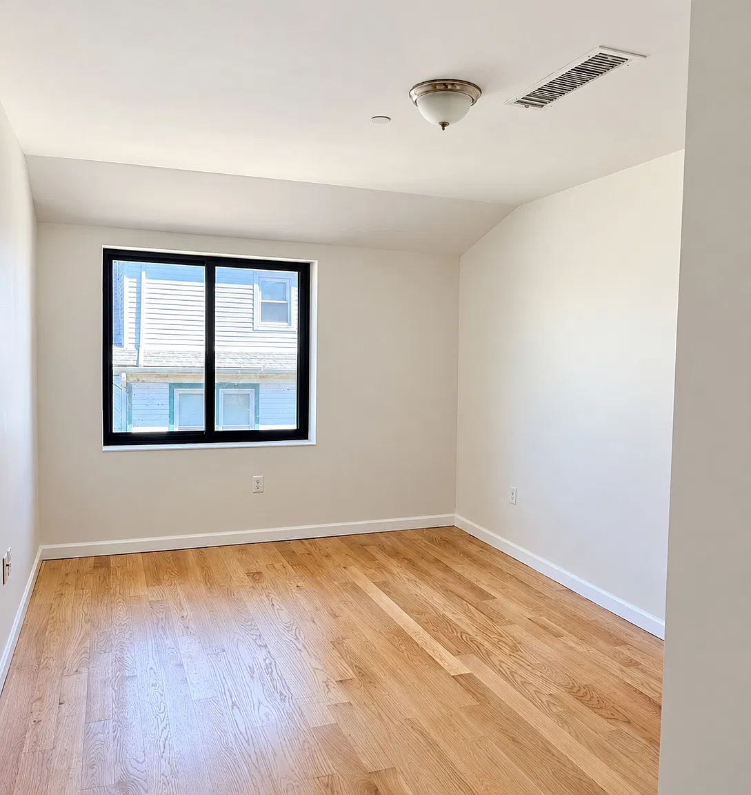 2 bed, 780 sqft, $3,600 — Photo 4