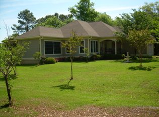 150 Hunting Bay Dr, Bogue, NC 28570