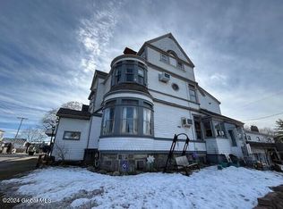 147 Bleecker St, Gloversville, NY 12078