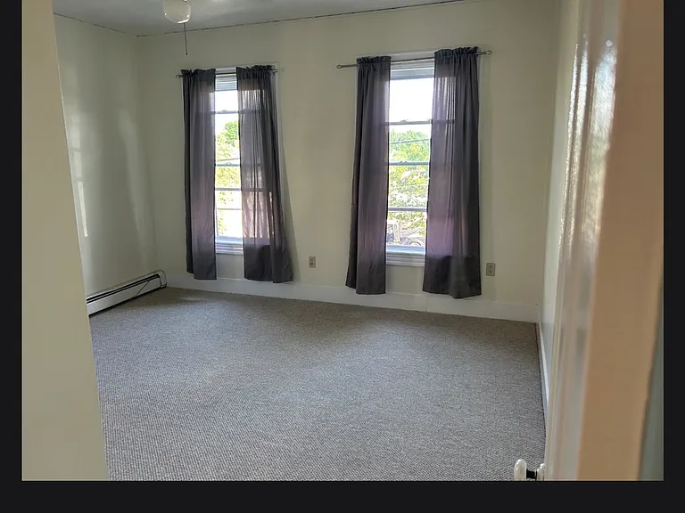 241 Washington St — Photo 9