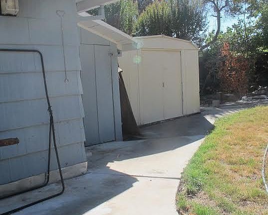 5th image of 1817 N Sierra Nevada St