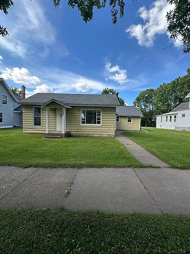 528 Niagara St Photo 1