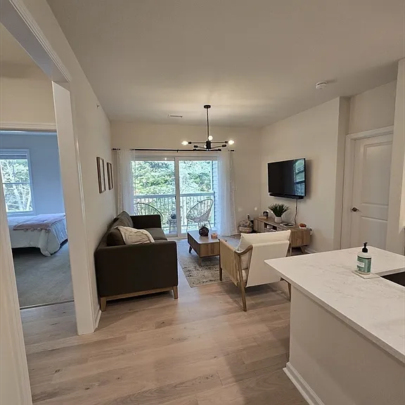 2 Winslow Ln #410 — Photo 12