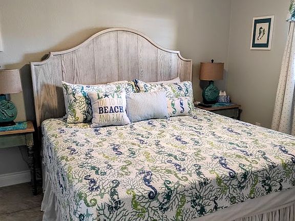 5th image of 1021 S Water St #213