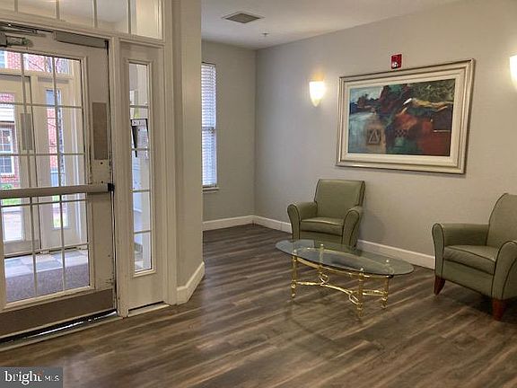 3rd image of 11506 Sperrin Cir Unit 205