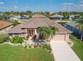 241 SW 37th Ln, Cape Coral, FL 33914