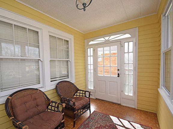 4th image of 2334 Sussex Ave