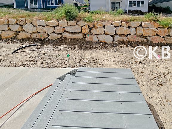 5th image of 1313 N Sage Dr