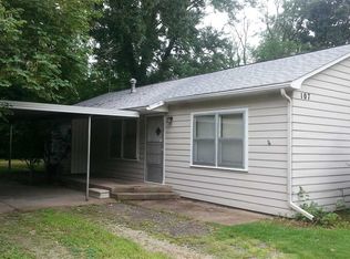 107 W 23rd St, North Newton, KS 67117