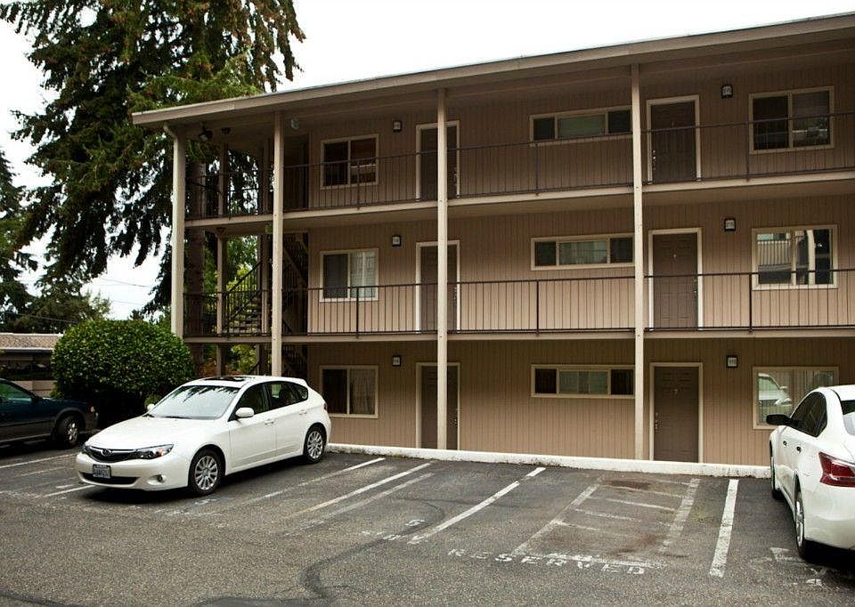 1st image of 130 105th Ave SE APT 215