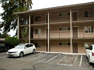 130 105th Ave SE APT 215, Bellevue, WA 98004