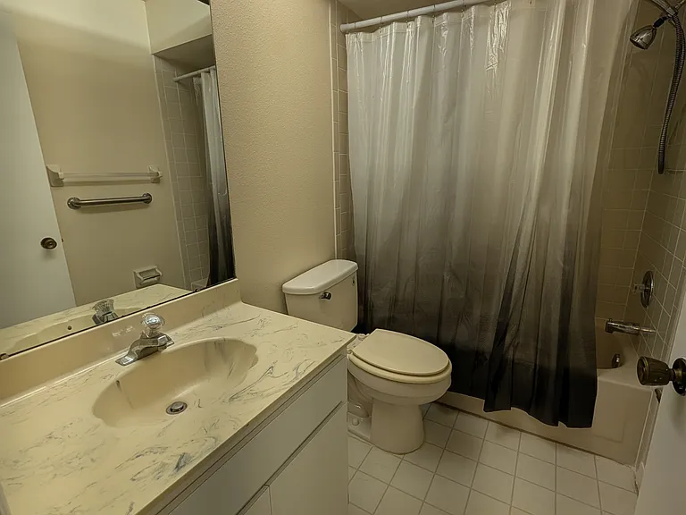 7705 Rockville Ct — Photo 23