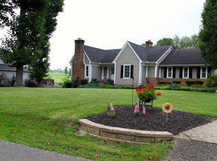 46 Meadowlark Dr, Ona, WV 25545
