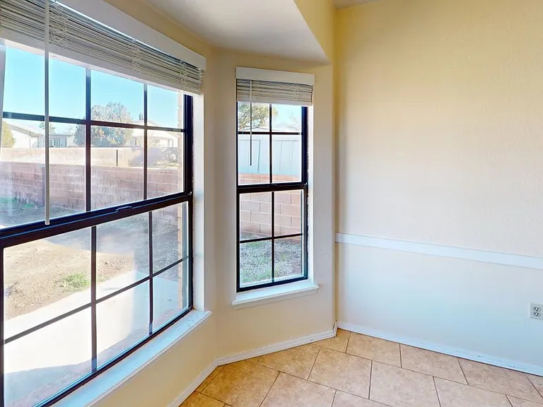1460 Lindberg Ave — Photo 11