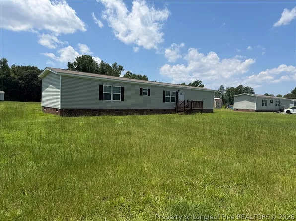 156 Howell Rd, Saint Pauls, NC 28384