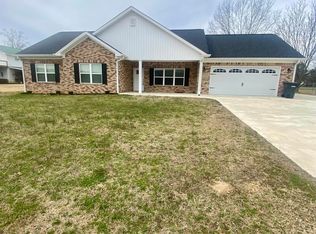 1914 Routon Cir, Gadsden, AL 35907