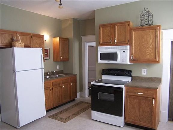 Fully updated kitchen with all new appliances