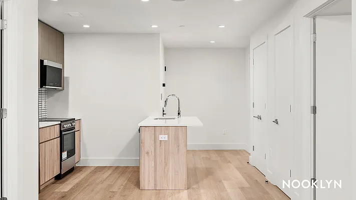 Rented by Nooklyn NYC LLC | media 39
