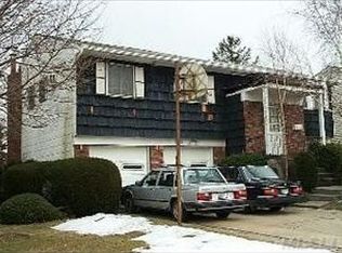3045 Driftwood Ln, Bellmore, NY 11710