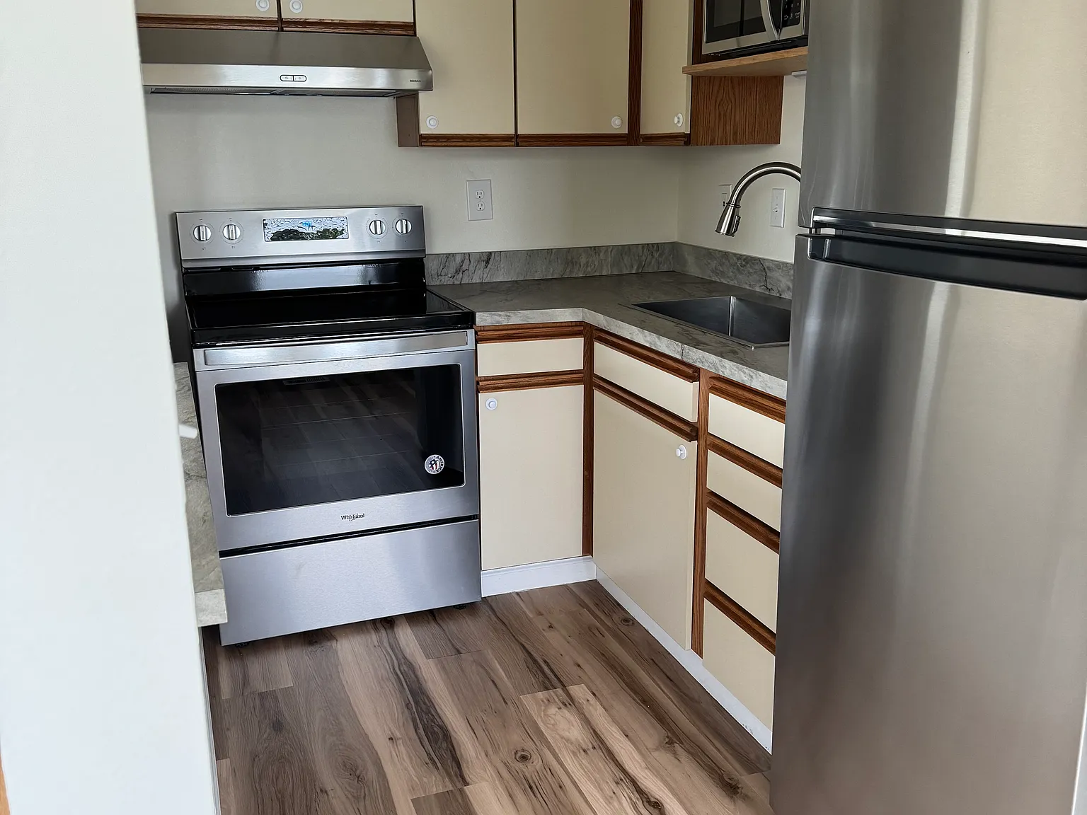 1 bed, 630 sqft, $1,450 — Photo 2