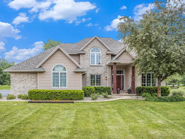 245 Minges Hills Dr, Battle Creek, MI 49015