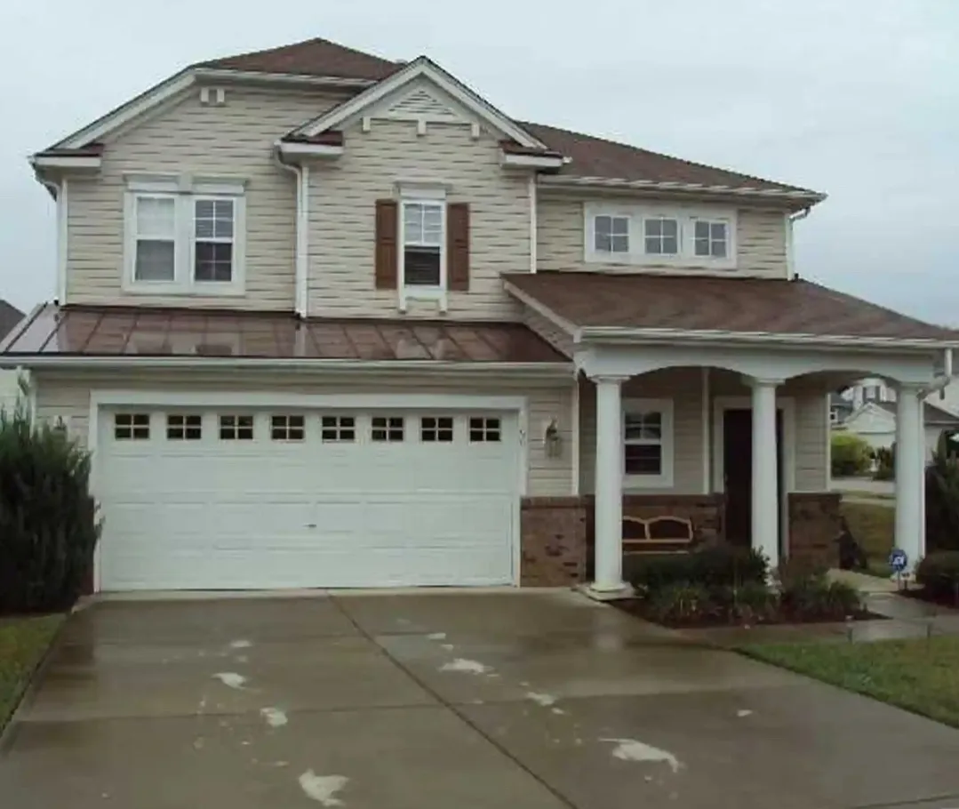 3 bed, 1642 sqft, $2,350 — Photo 1