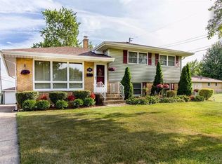 512 School St, Munster, IN