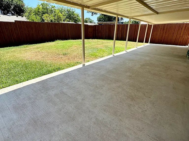 4226 Blue Creek Dr — Photo 9