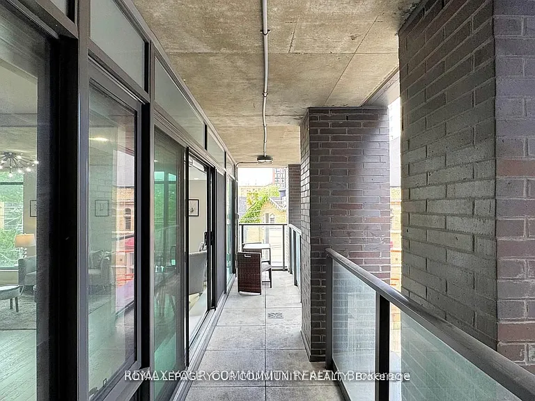 111 Bathurst St #314 — Photo 21