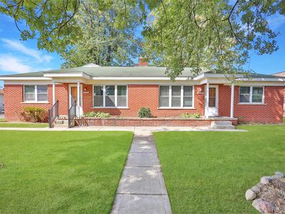 22654 Cloverlawn St, Taylor, MI, 48180