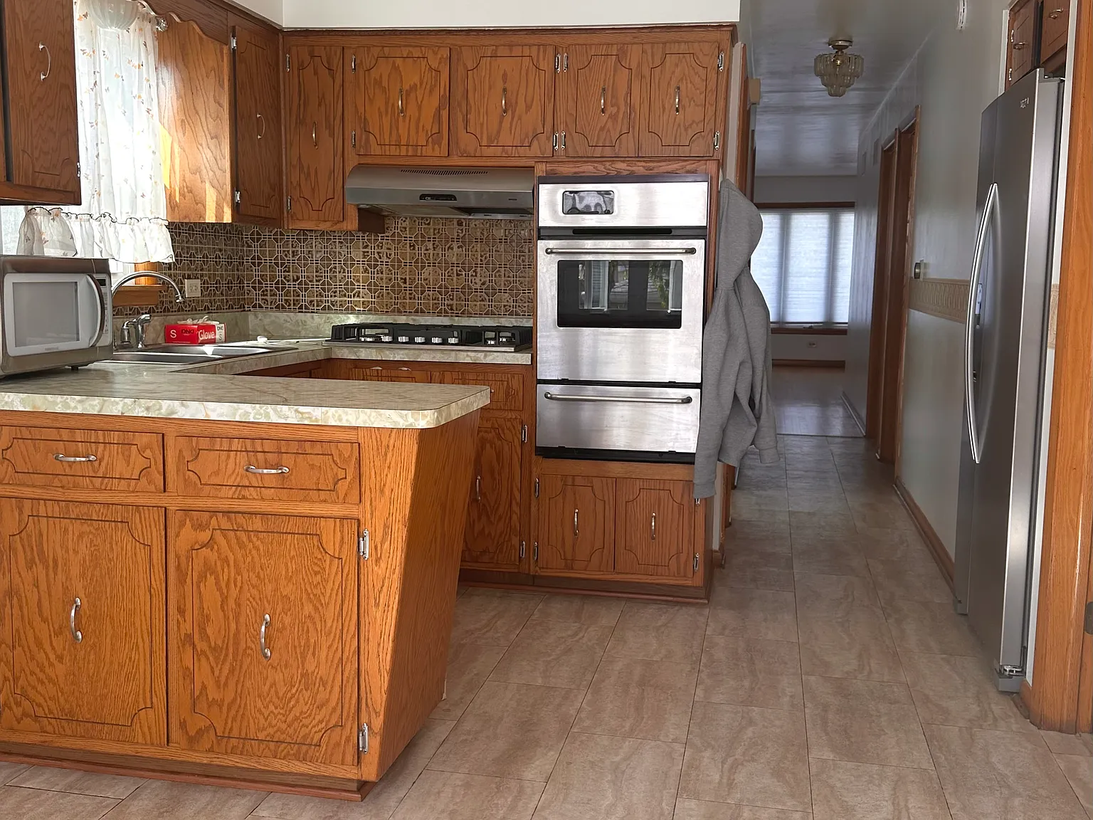 4 bed, 2.5 bath, 1272 sqft, $2,800 — Photo 2